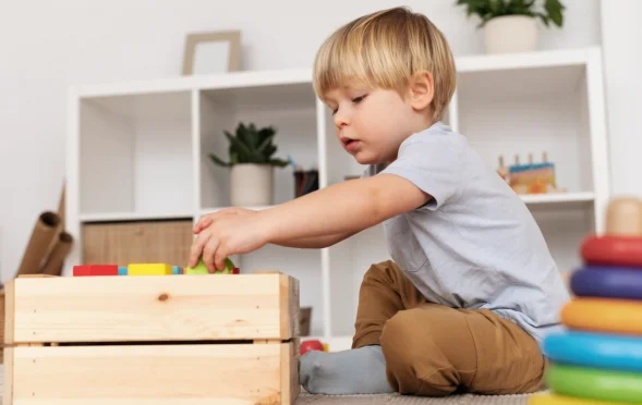 Montessori-Red-03-scaled.webp